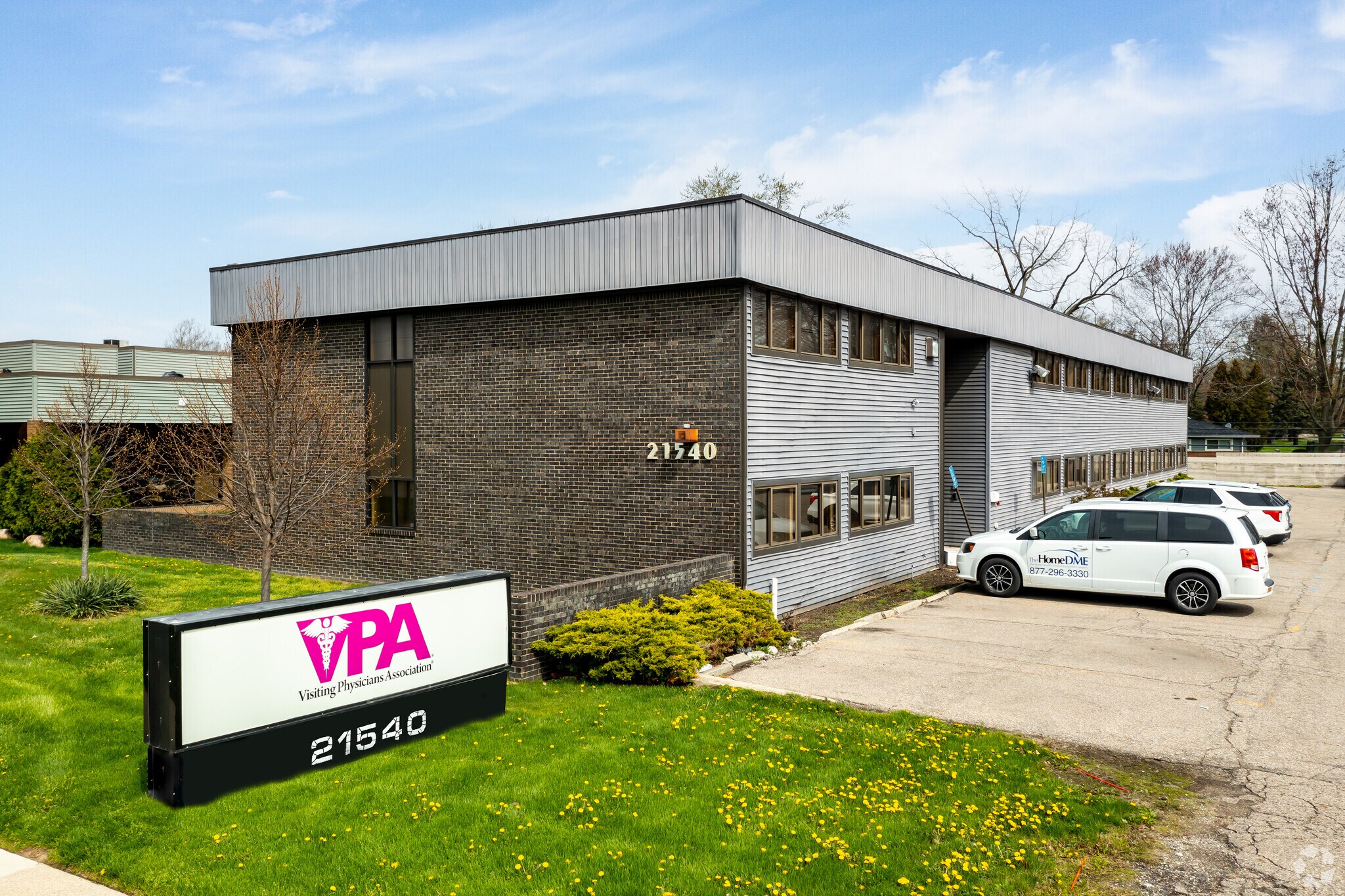 21540 W 11 Mile Rd, Southfield, MI for Rent