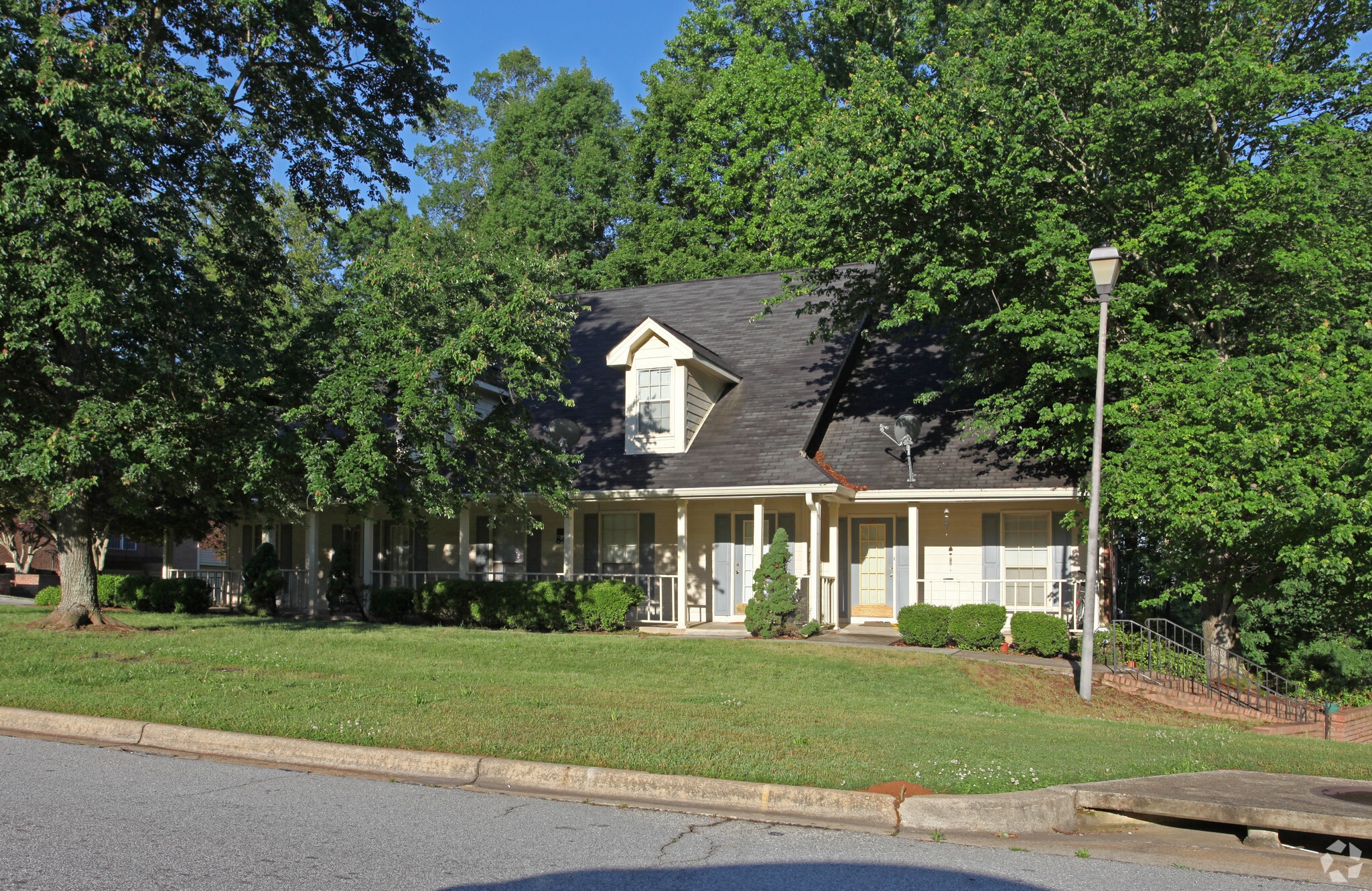 846 Park Pl, Conyers, GA for Sale