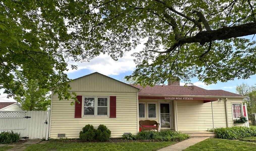 610 E Morgan St, Martinsville, IN for Sale