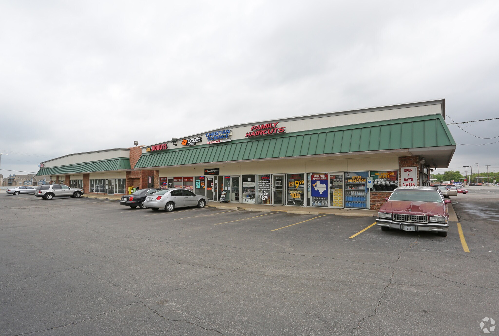 16011629 W Arkansas Ln Arlington, TX 76013 Shopping Center Property