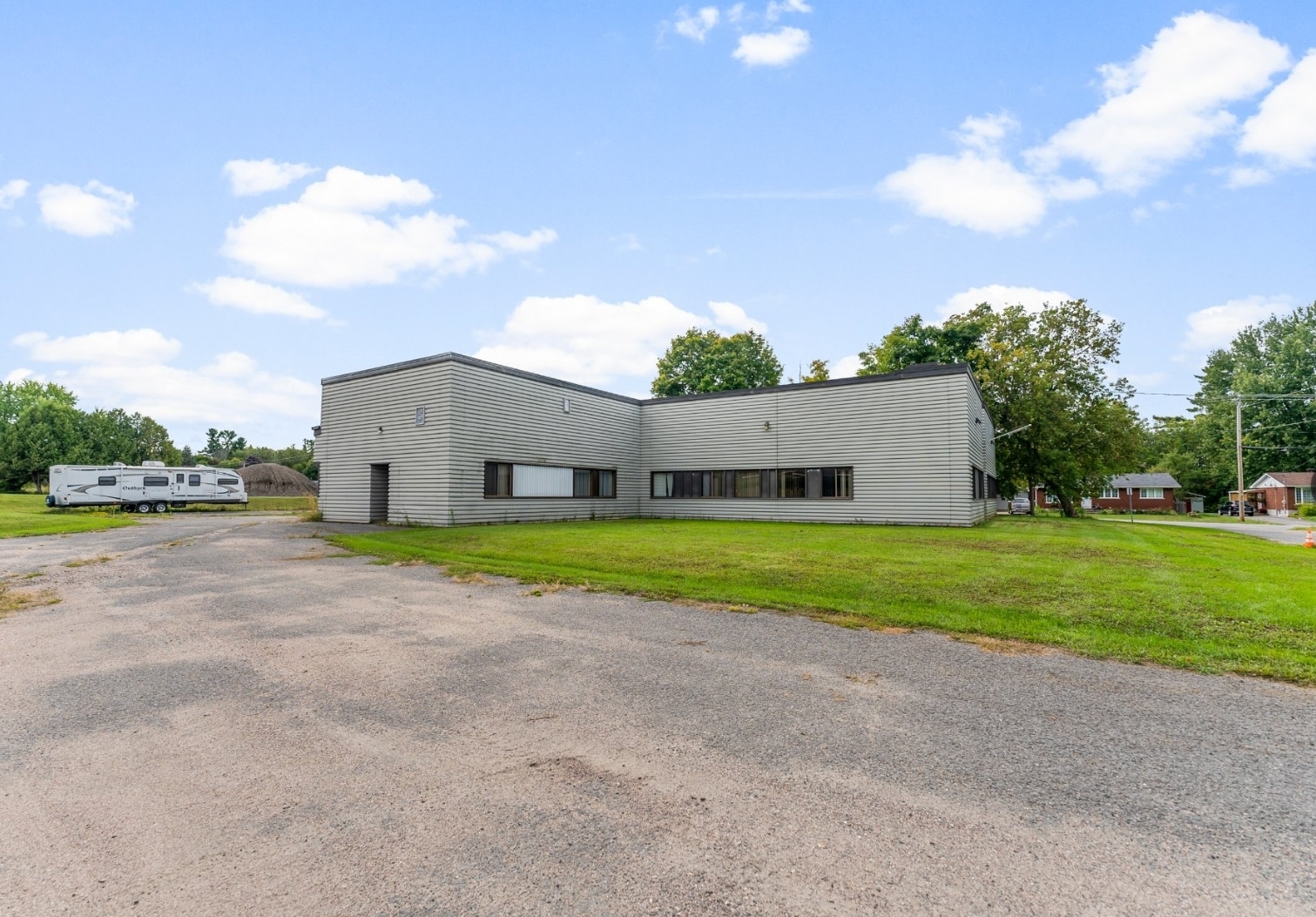 420 Rue Terry Fox, Bryson, QC for Sale