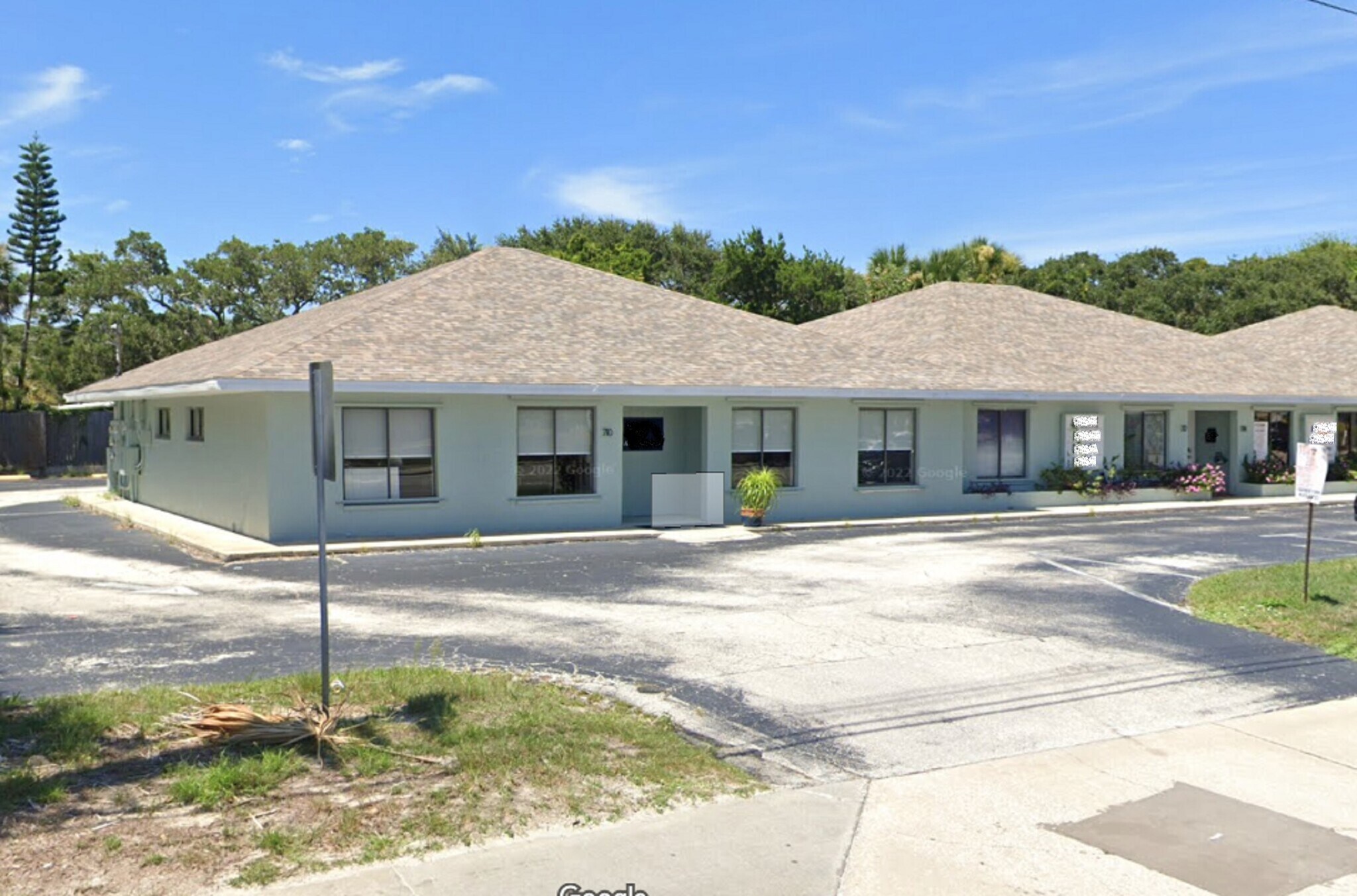 710 E 3rd Ave, New Smyrna Beach, FL for Sale