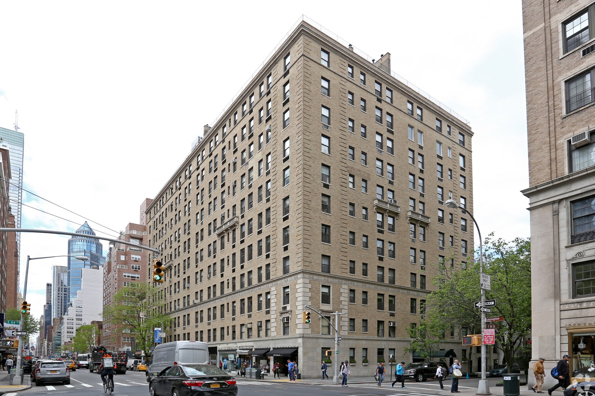 826-842 Lexington Ave, New York, NY for Rent
