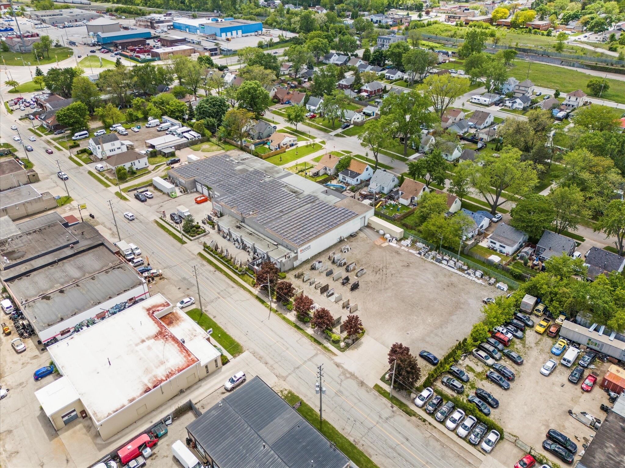 1285 Crawford Av, Windsor, ON for Sale