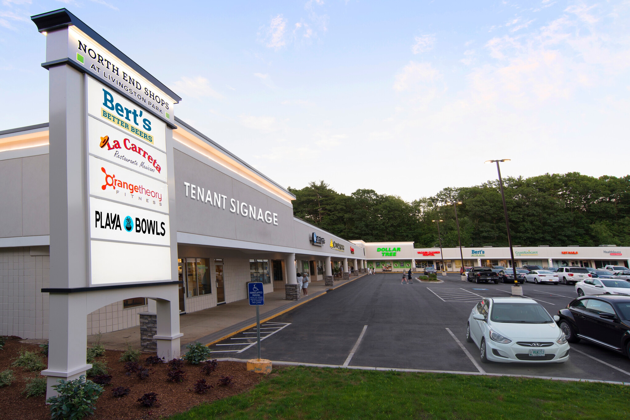 545-555 Hooksett Rd, Manchester, NH for Rent