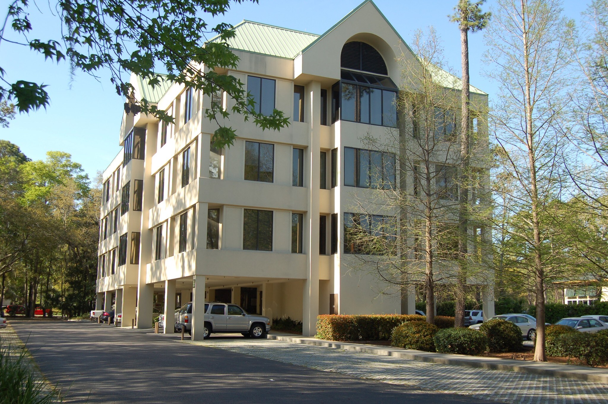 52 New Orleans Rd, Hilton Head Island, SC for Sale