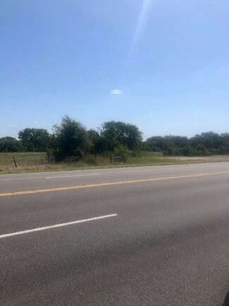 Lexington, TX Commercial - 8576 Hwy 77-8 Acres