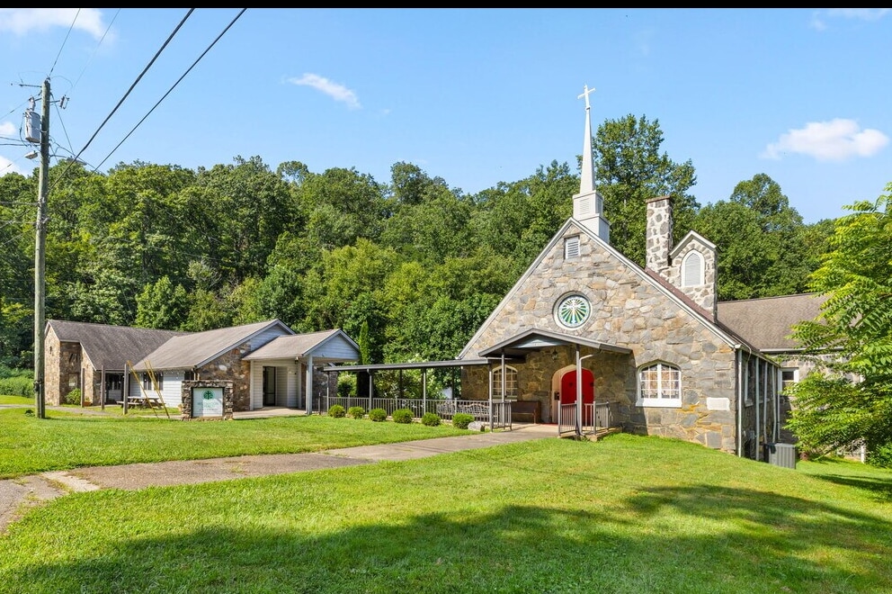 41 Tucker Rd, Black Mountain, NC for Sale