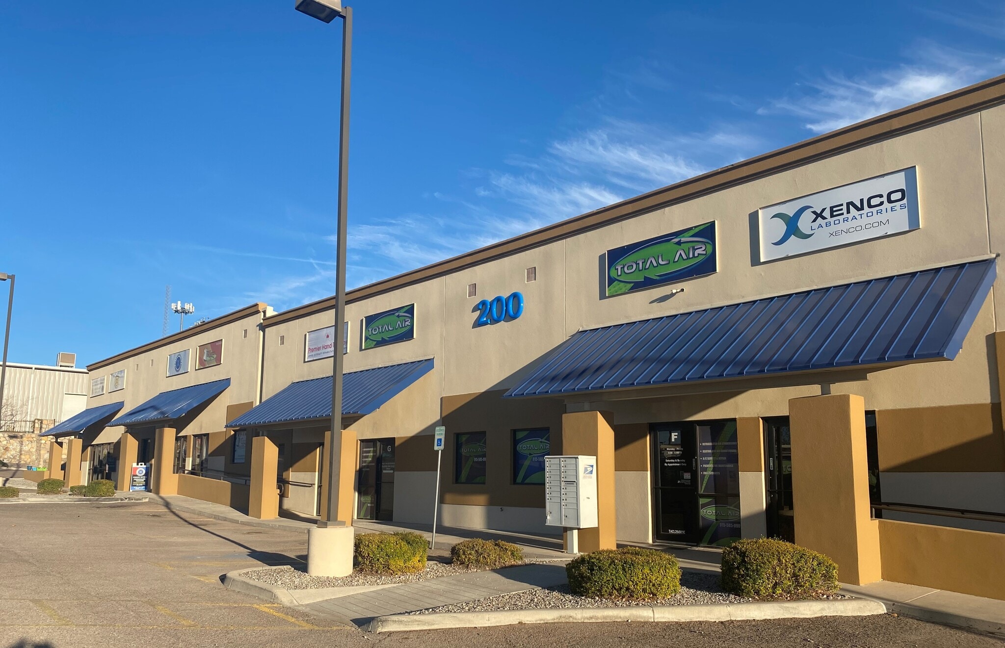 200 E Sunset Rd, El Paso, TX for Rent