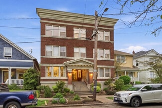 Seattle, WA Apartments - 317 18th Ave E