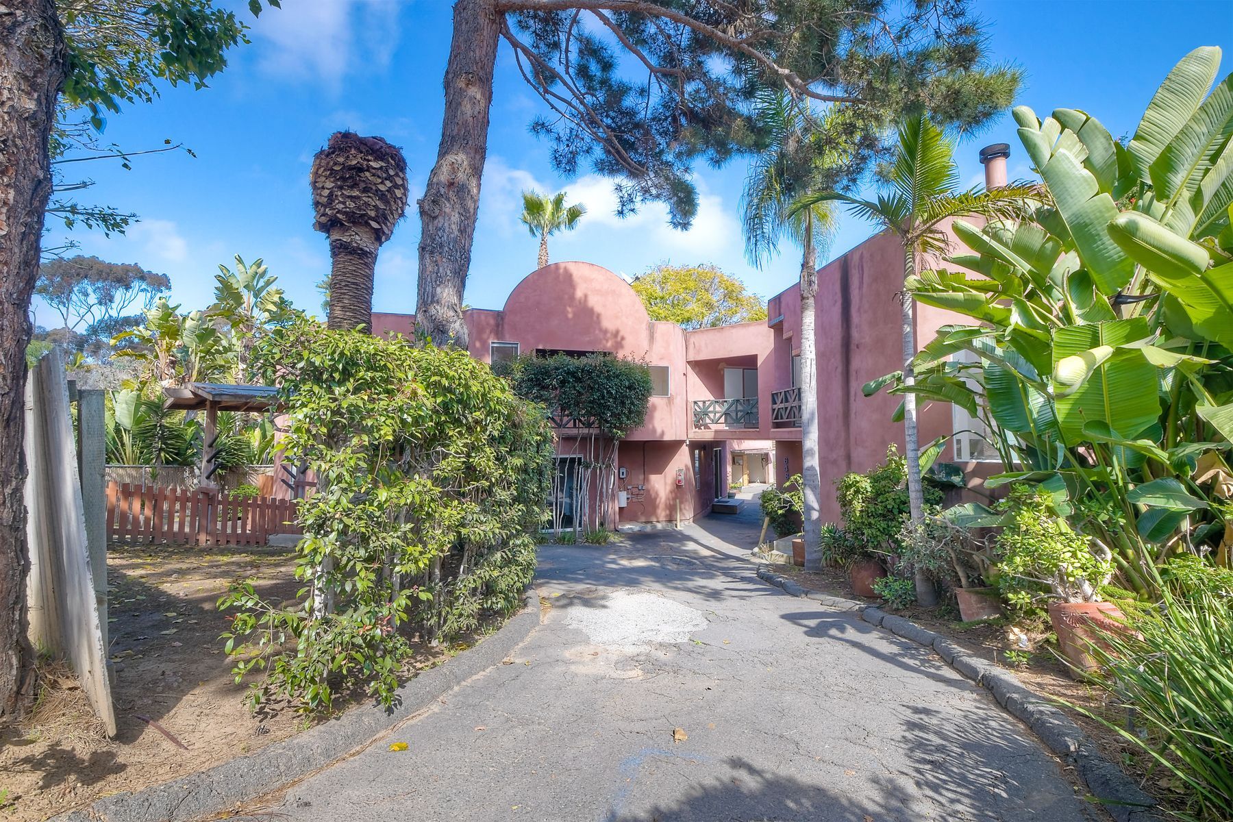 648 Stevens Ave, Solana Beach, CA for Sale