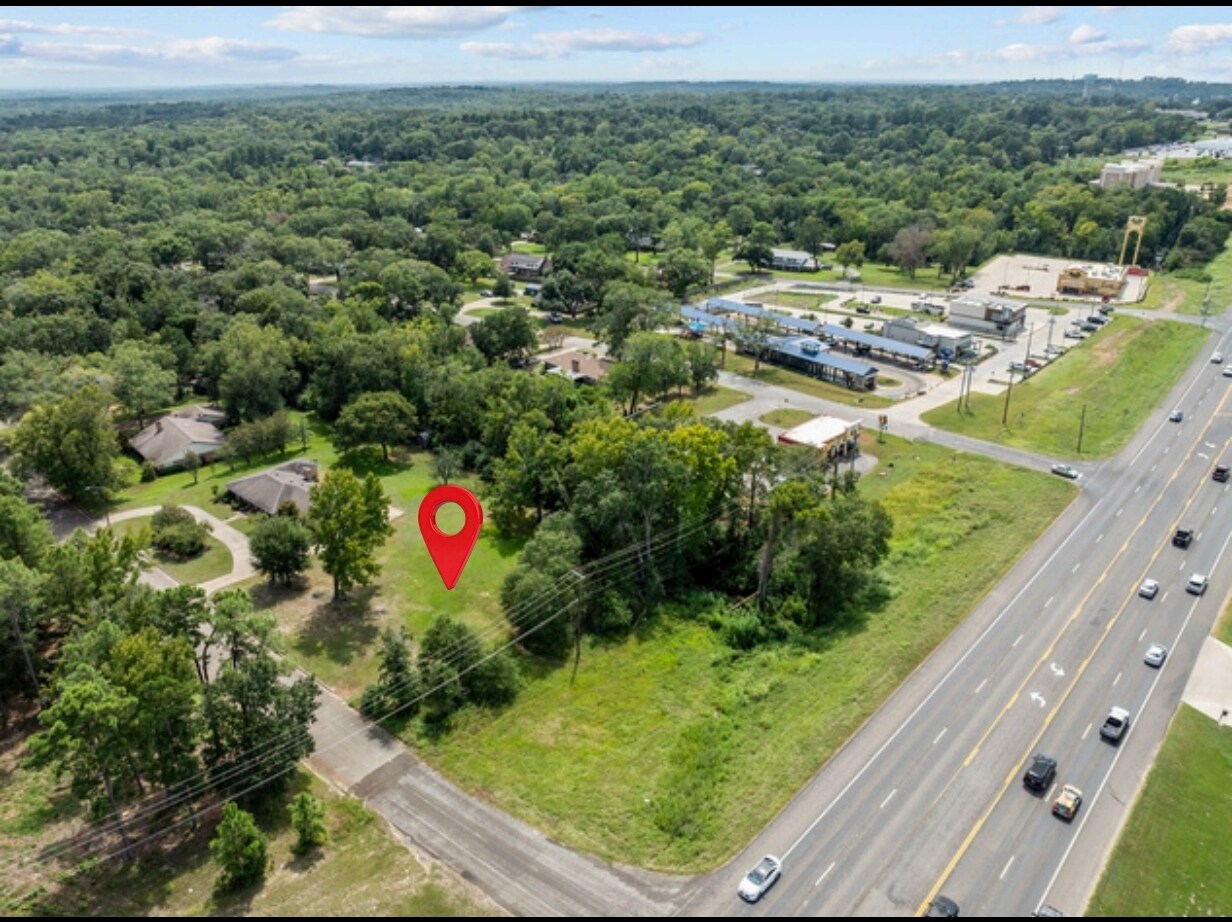 103 Wesley Dr, Palestine, TX for Sale