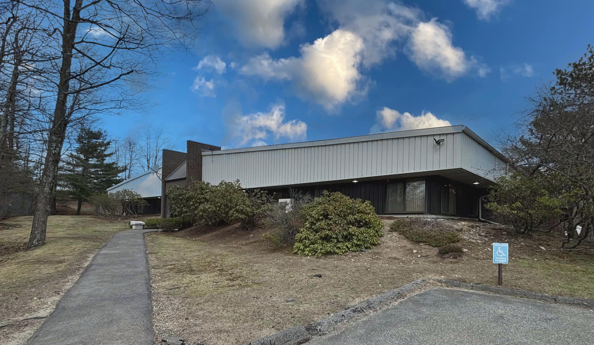 130 Goddard Memorial Dr, Worcester, MA for Sale