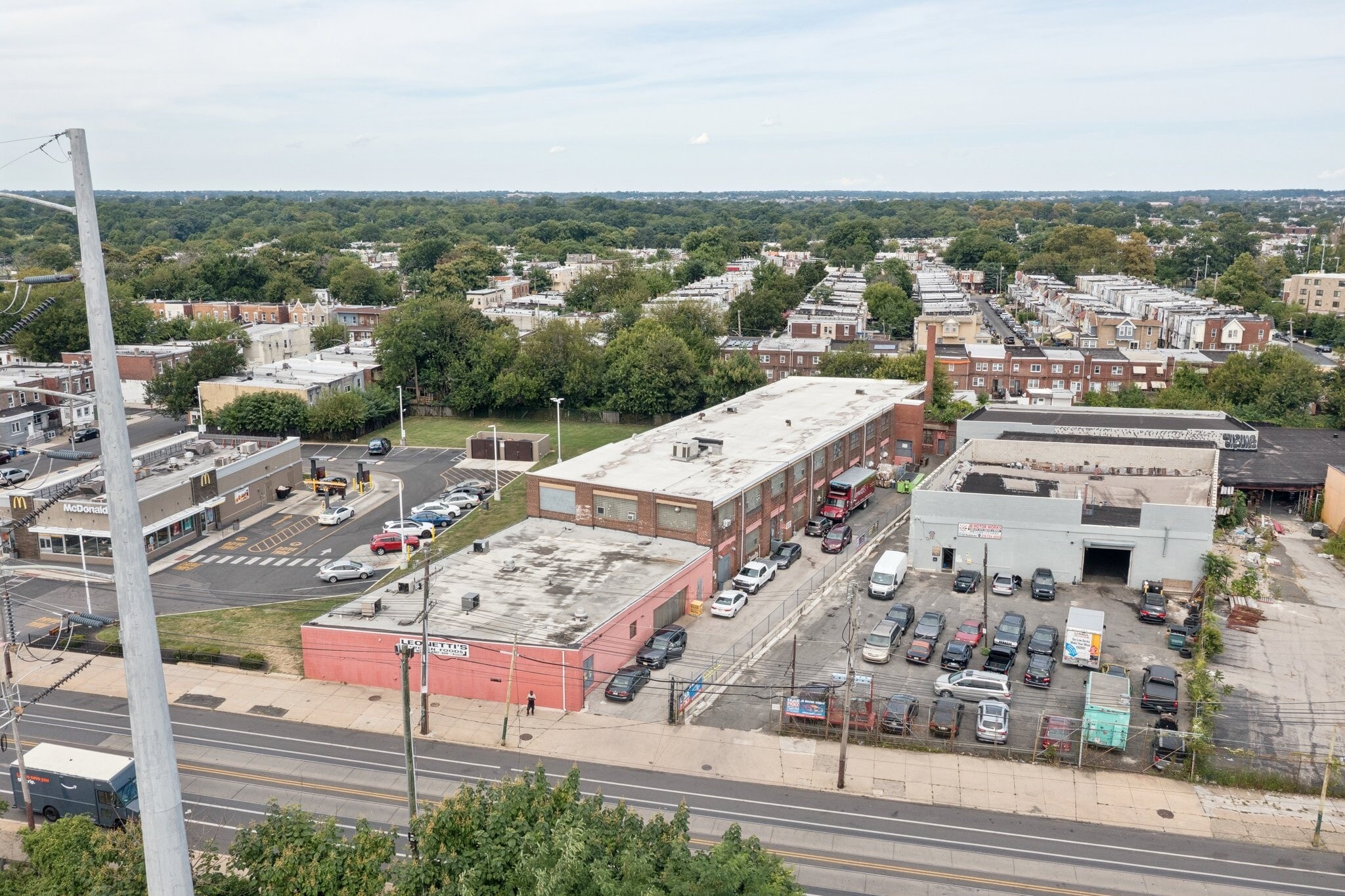 5935 Woodland Ave, Philadelphia, PA for Sale