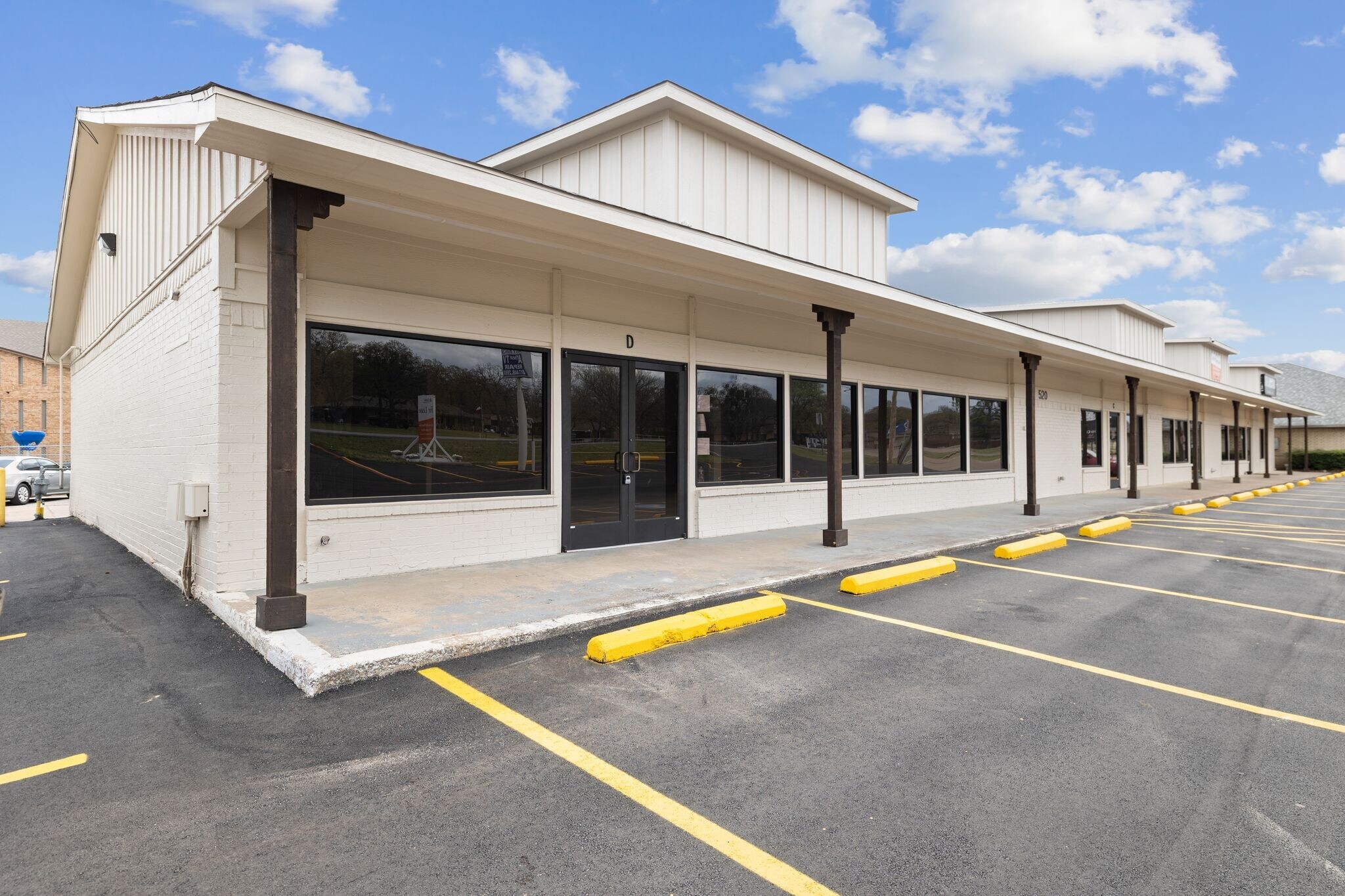 520 N Broadway St, Joshua, TX for Rent