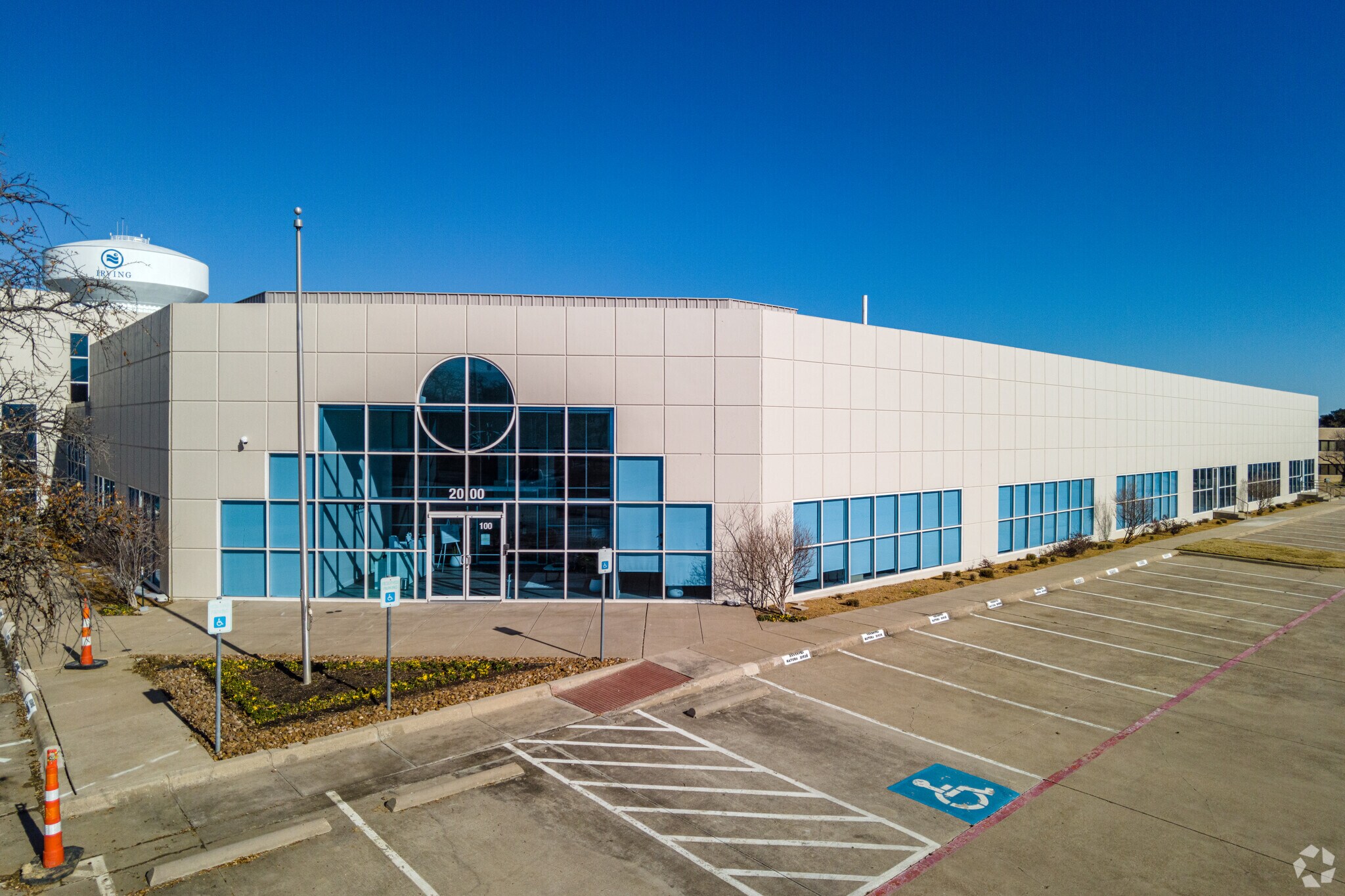 2000 Westridge Dr, Irving, TX for Rent