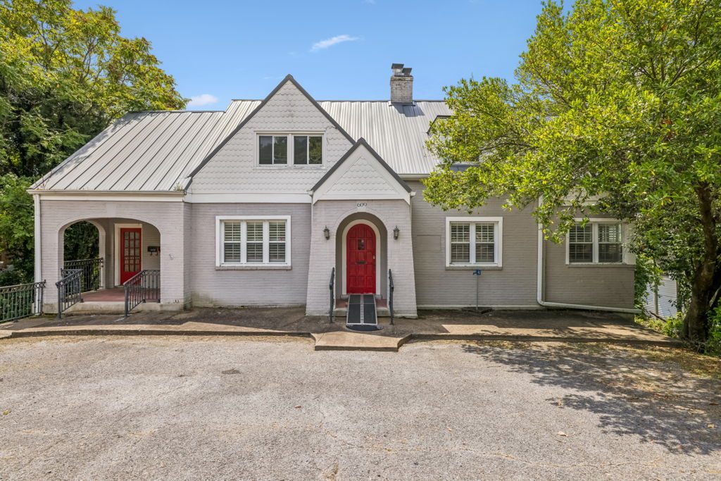 609 W 7th St, Columbia, TN for Sale