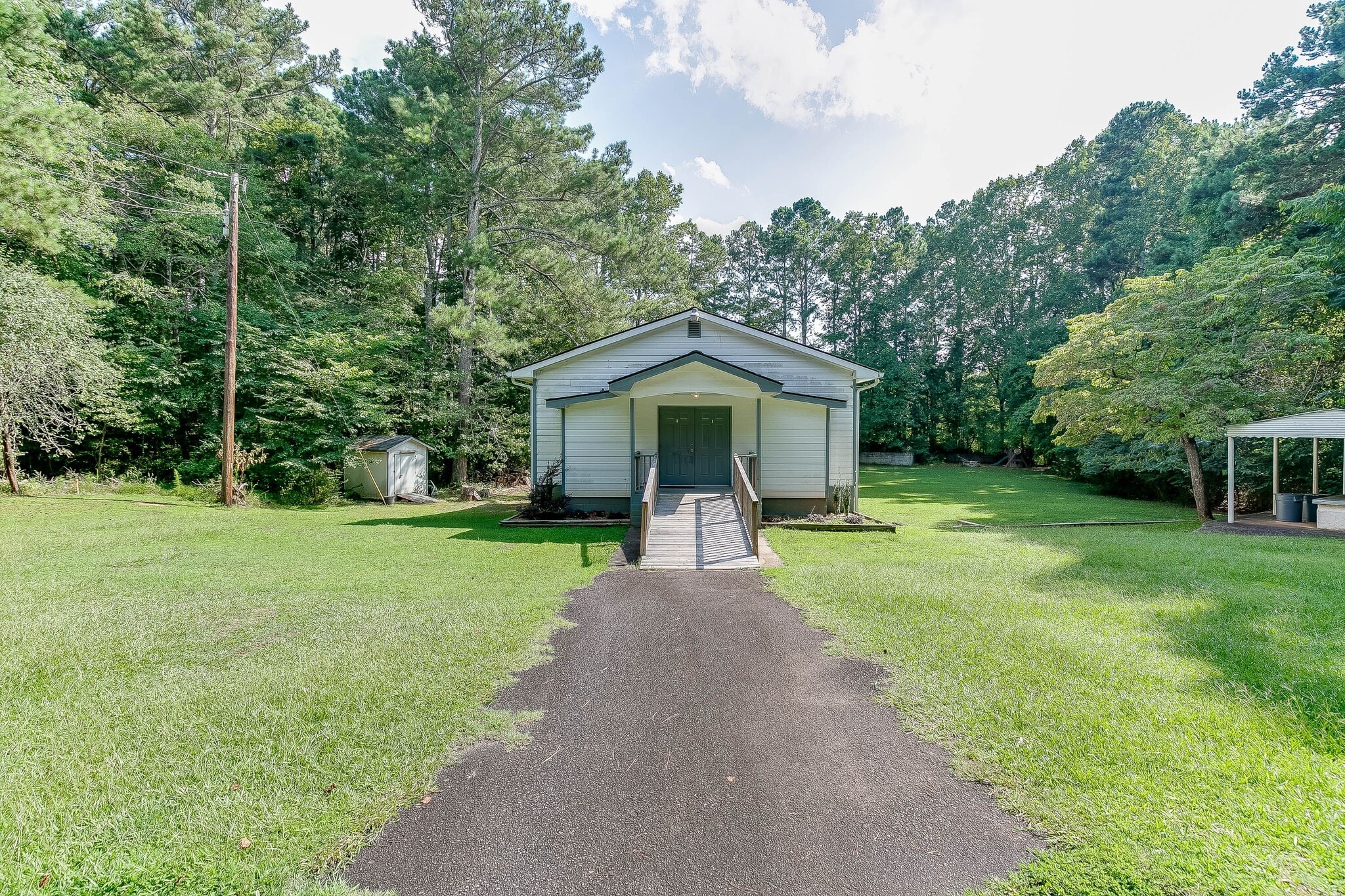 5304 Sycamore Rd Sugar Hill, GA 30518 Specialty Property for Sale on