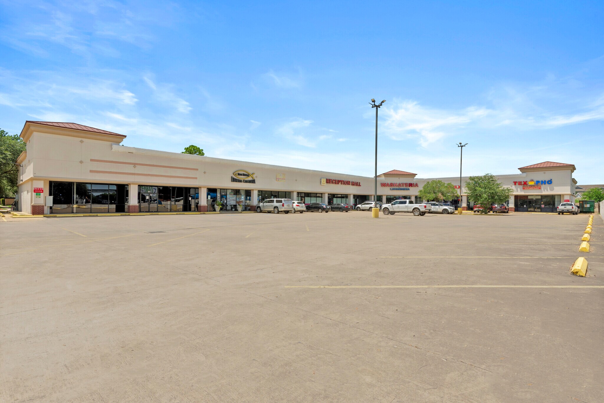 301 Vista Rd, Pasadena, TX for Rent