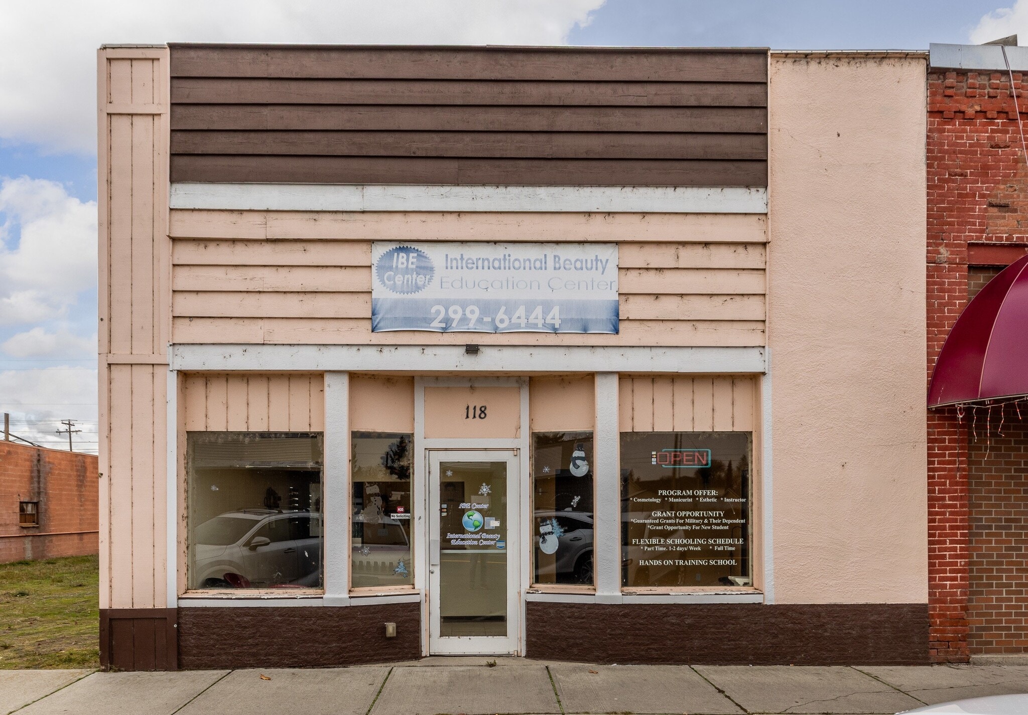 118 E Lake St, Medical Lake, WA for Sale