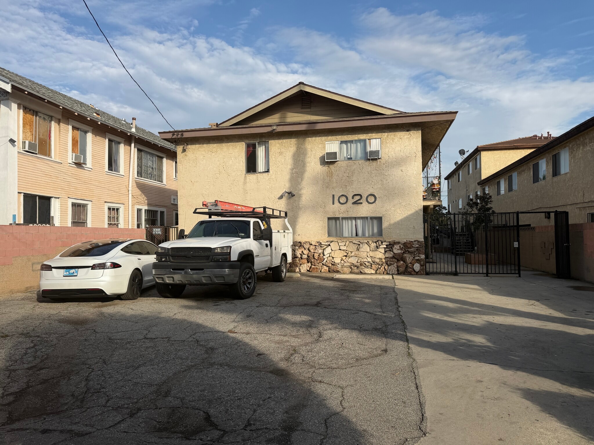 1020 Broad Ave, Wilmington, CA for Sale