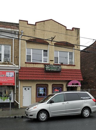 Passaic, NJ Retail - 235-237 Monroe St