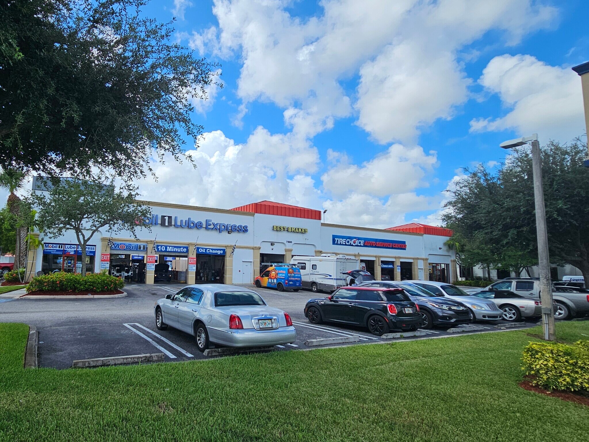 7750-7808 Okeechobee Blvd, West Palm Beach, FL for Rent