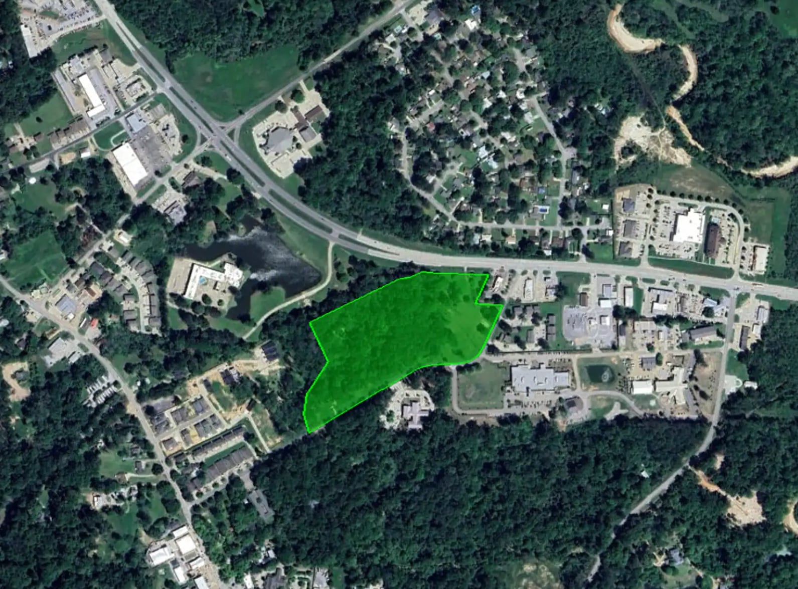 16 Acres on US-61, Saint Francisville, LA for Sale