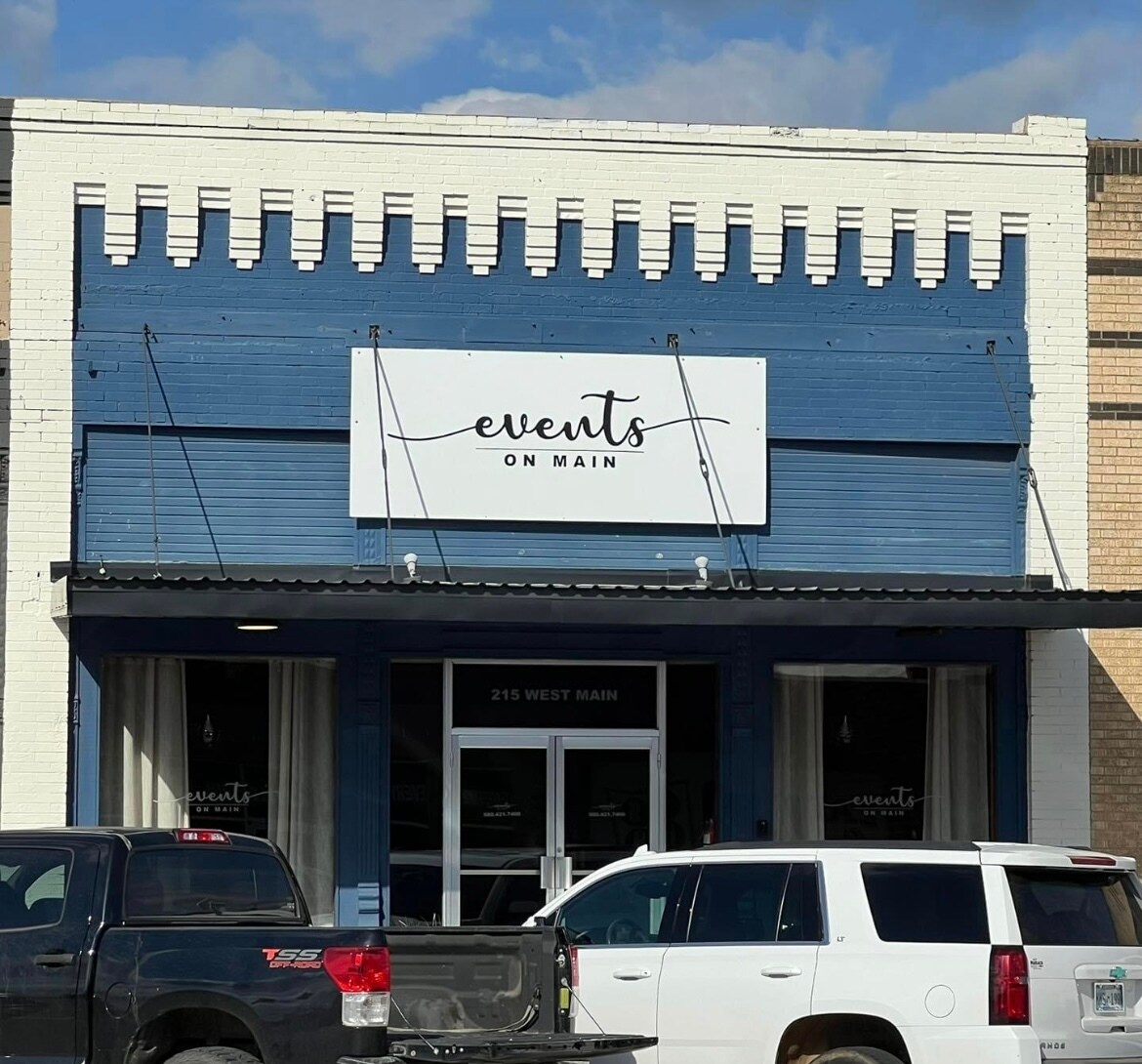 215 W Main St, Tishomingo, OK for Sale