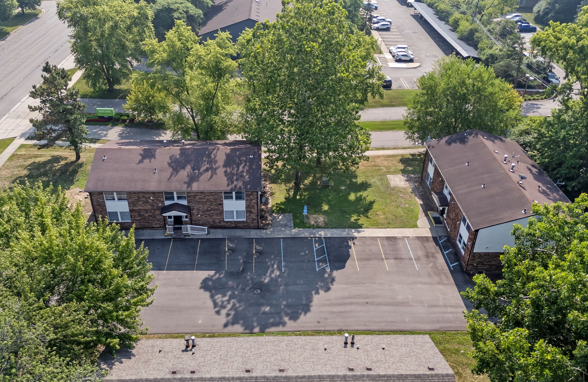15925-15929 W 11 Mile Rd, Southfield, MI for Sale