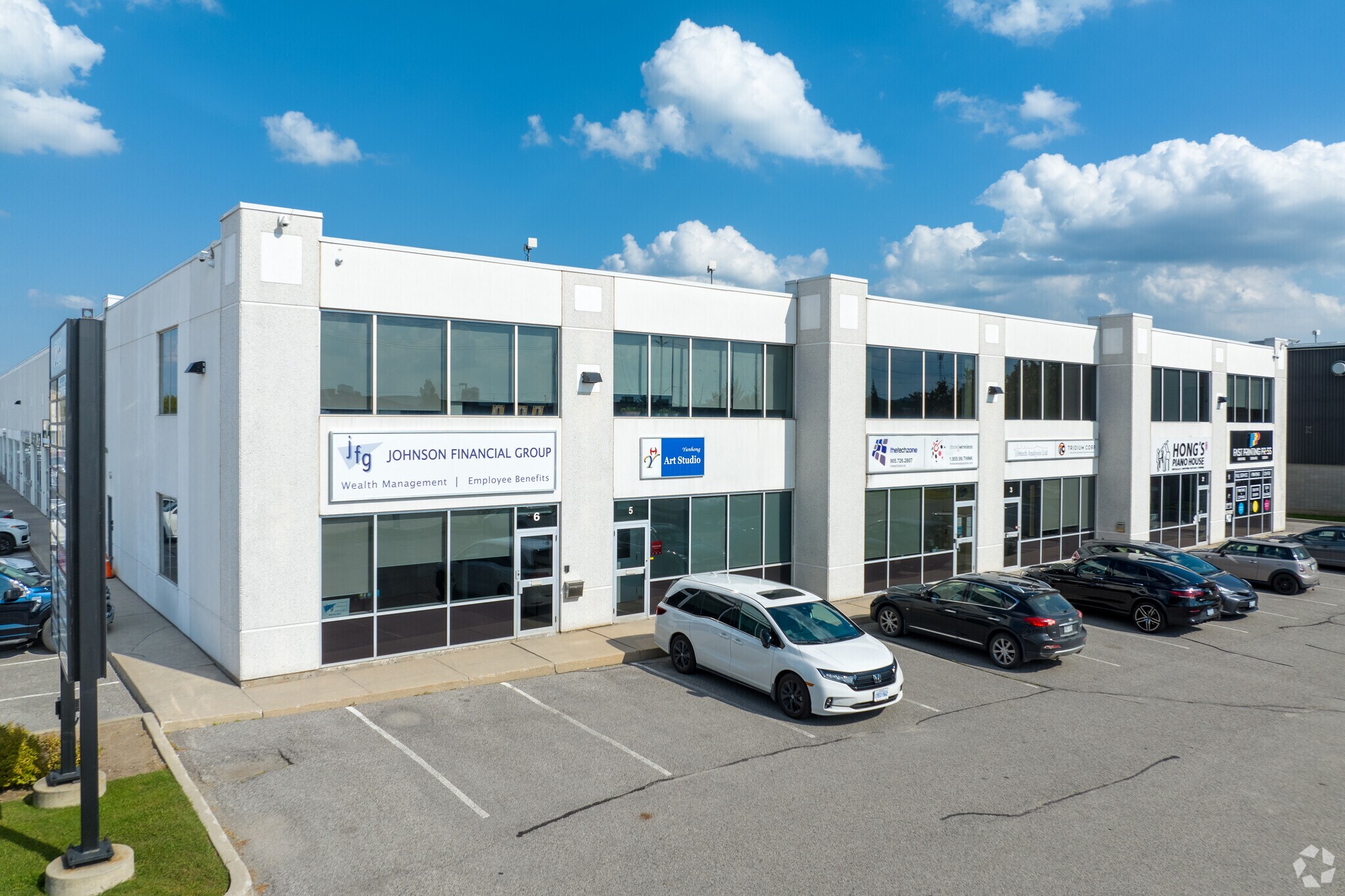 235 Industrial Pky S, Aurora, ON for Sale