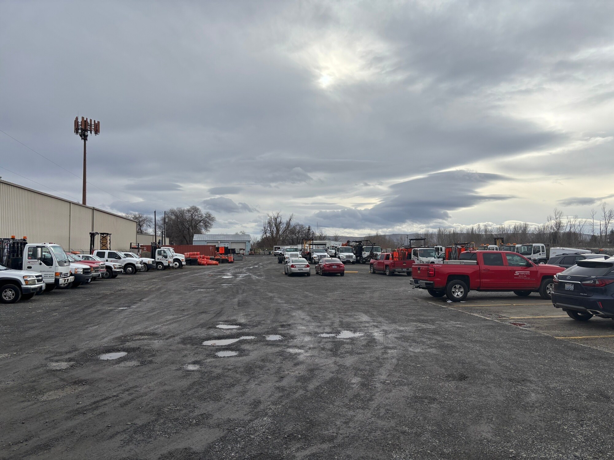 2200 Industry Ln, Yakima, WA for Sale