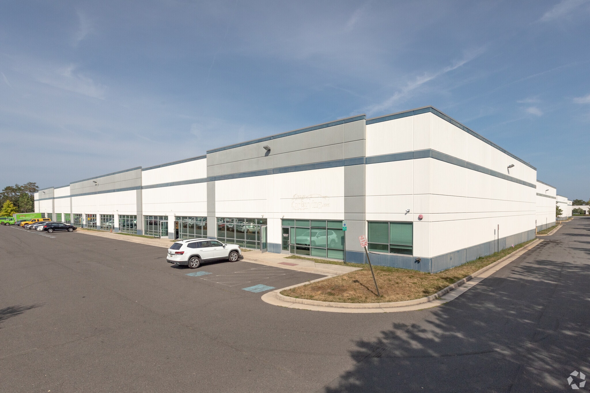 25395 Pleasant Valley Rd, Chantilly, VA for Rent