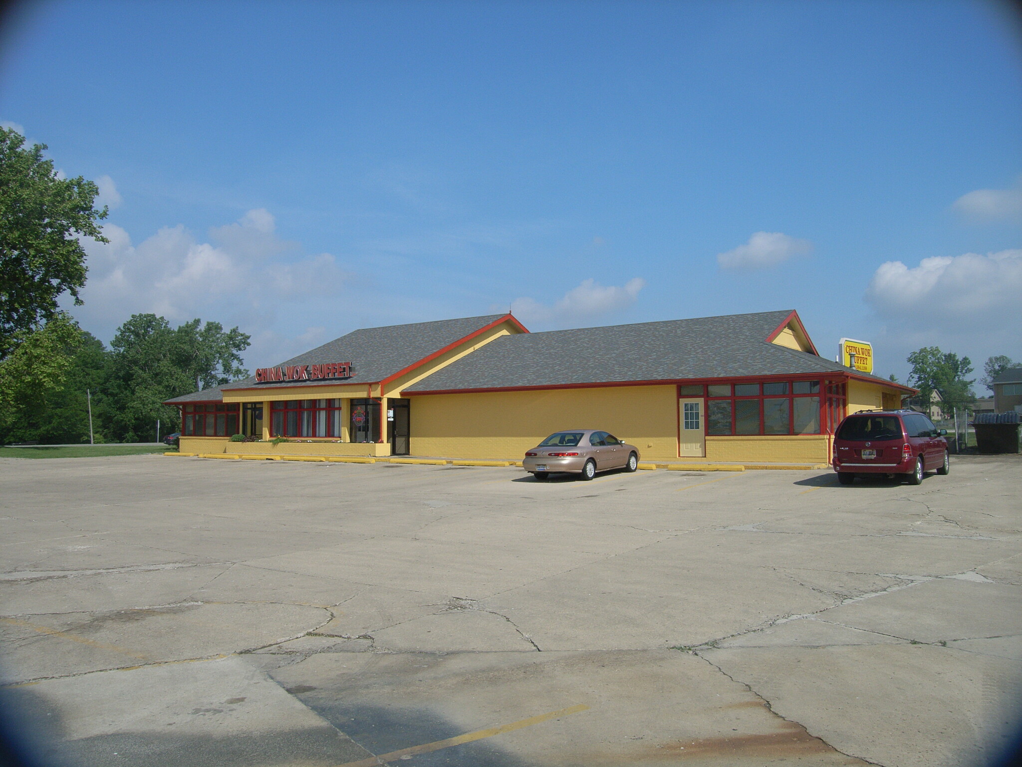 1401 E Market St, Celina, OH for Sale