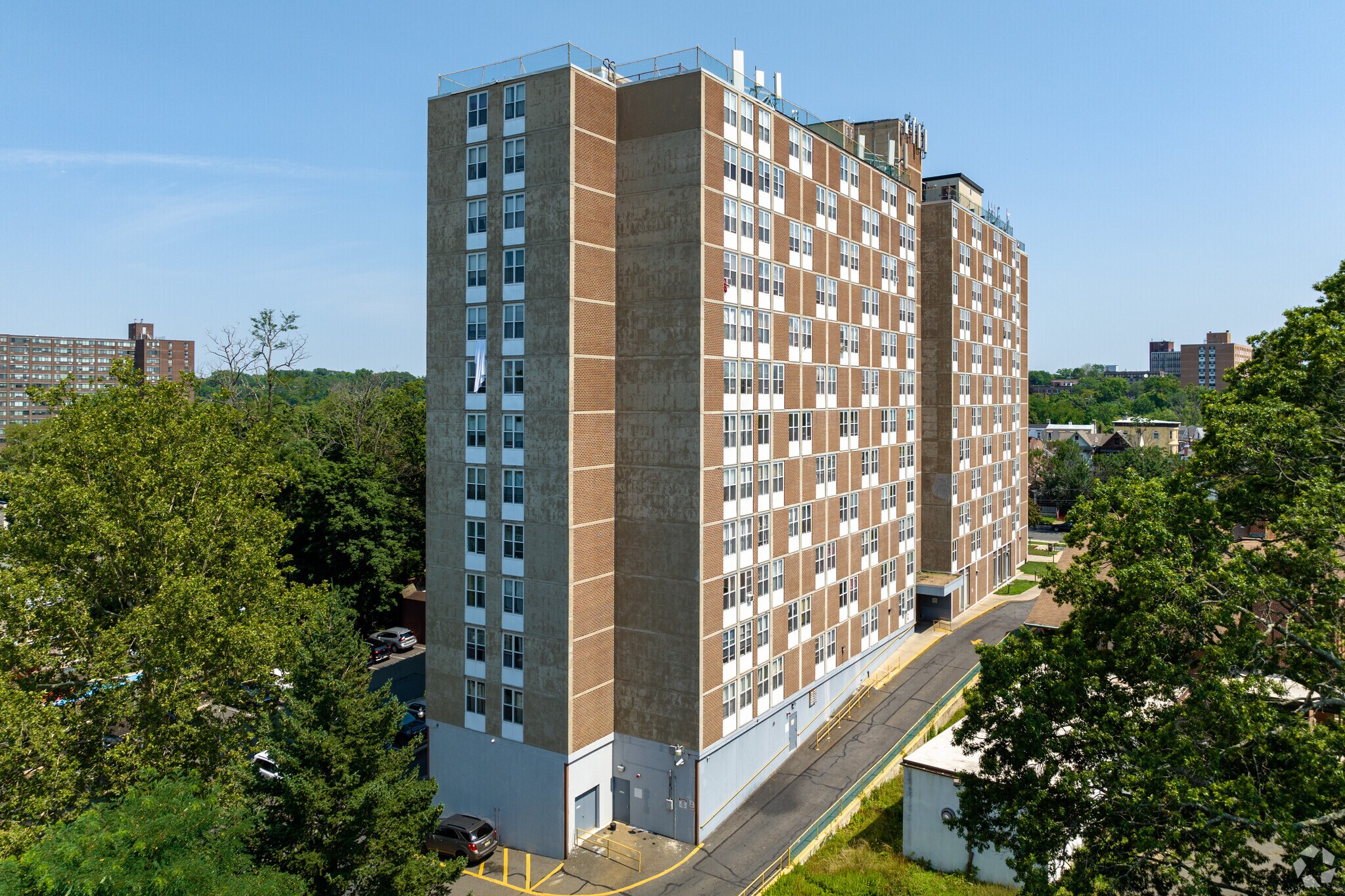 489 W State St, Trenton, NJ for Rent