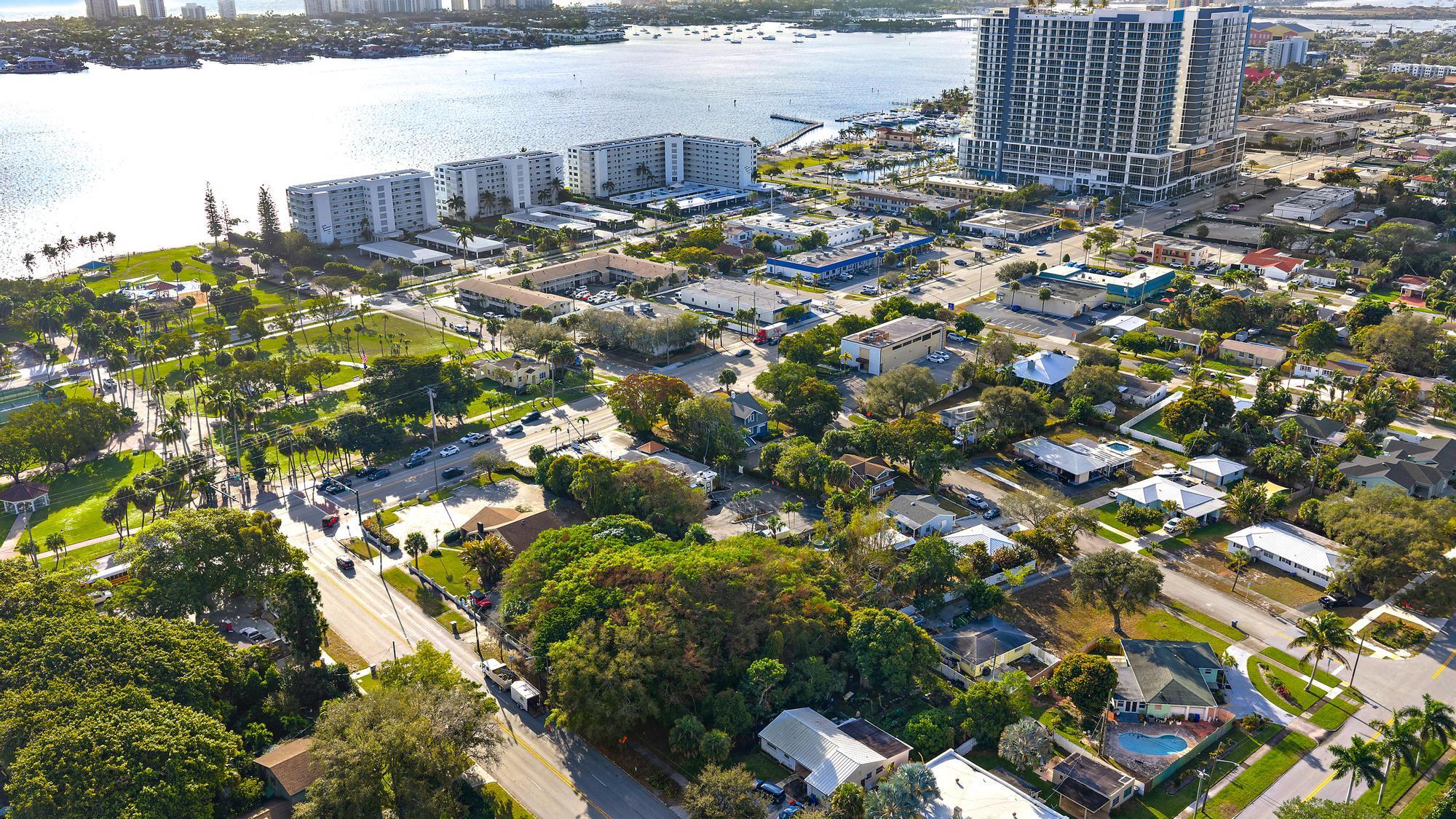 U.S. 1 @ Park Avenue, Lake Park, FL for Sale