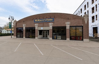 Grinnell, IA Supermarket - 1026 Main St