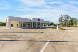 Lafayette, LA Storefront - 2611 Ambassador Caffery Pky