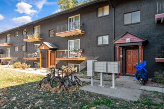 Olathe, KS Apartments - 341 E Loula St