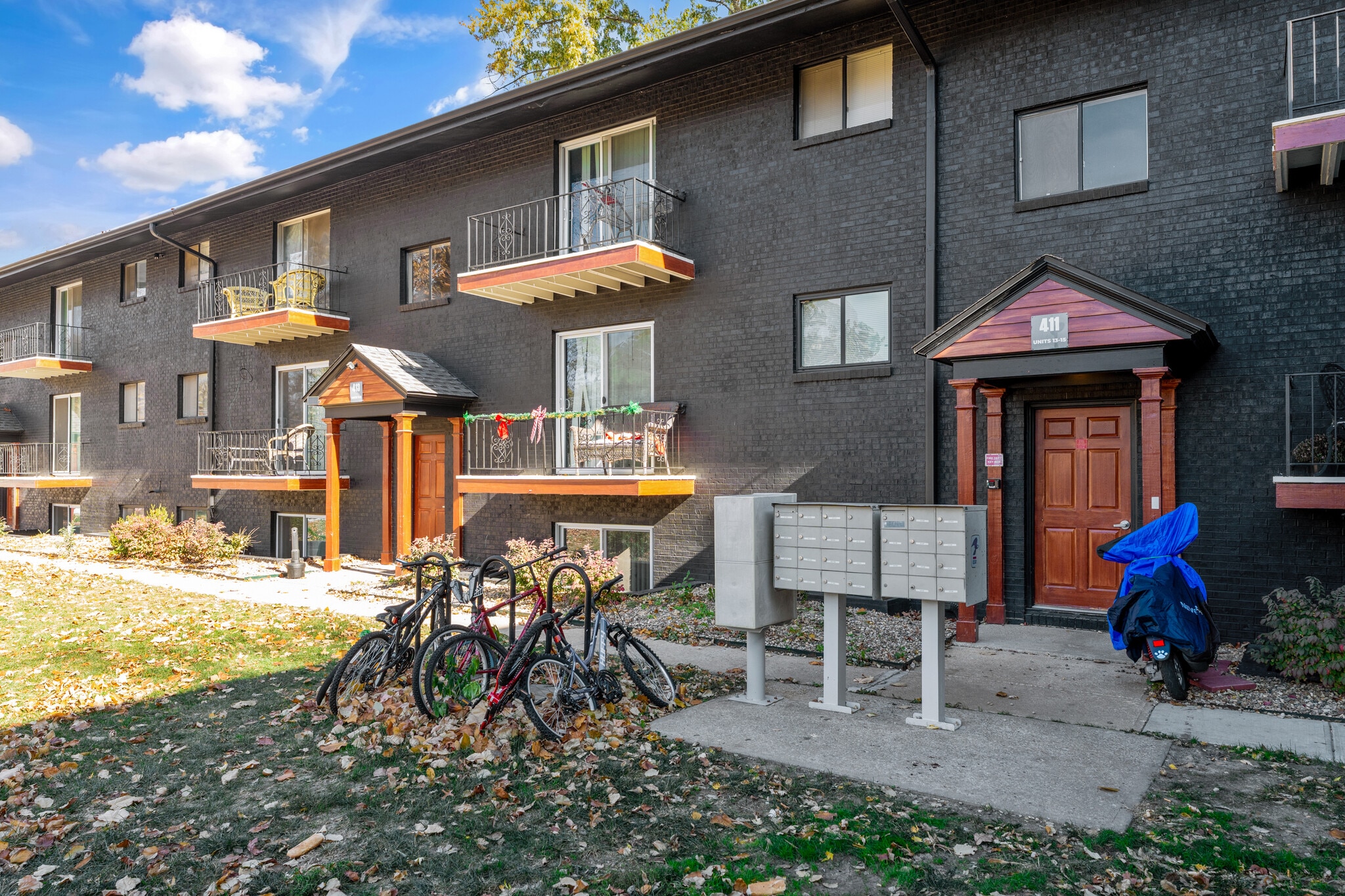 341 E Loula St, Olathe, KS for Sale