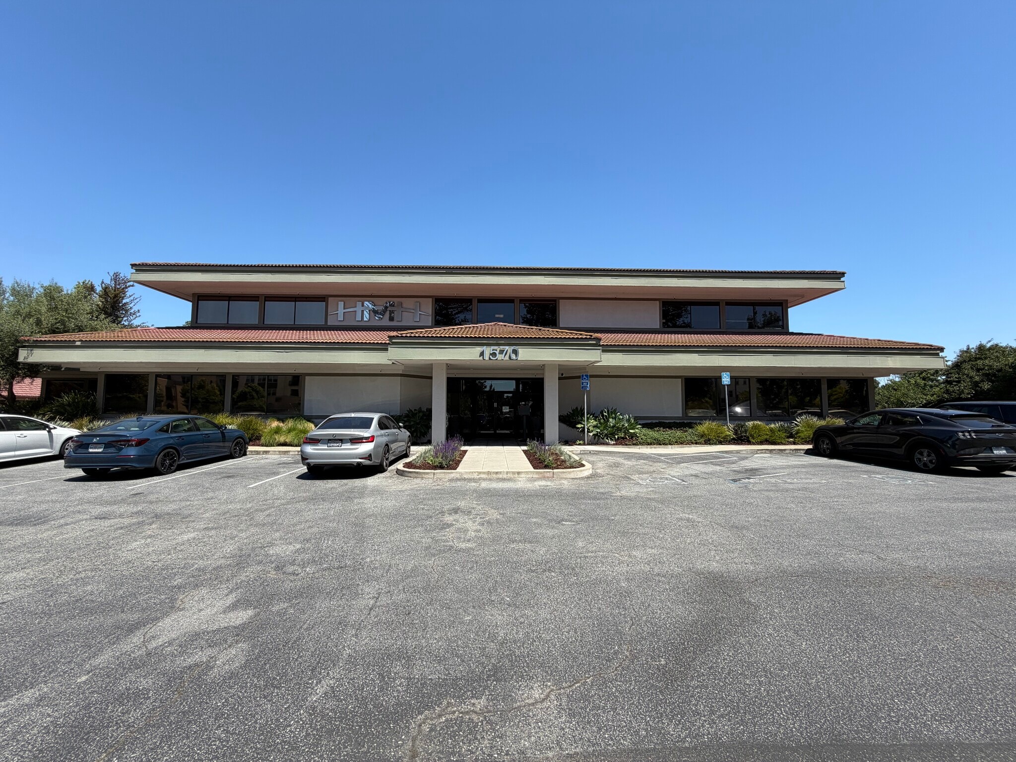 1570 Oakland Rd, San Jose, CA for Rent