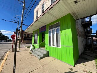Burlington, IL Retail - 125 S Main St