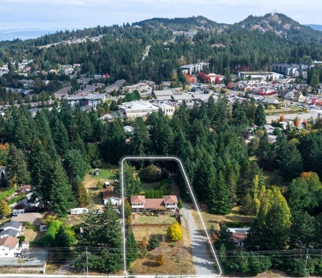 6084-6088 Metral Dr, Nanaimo, BC for Sale