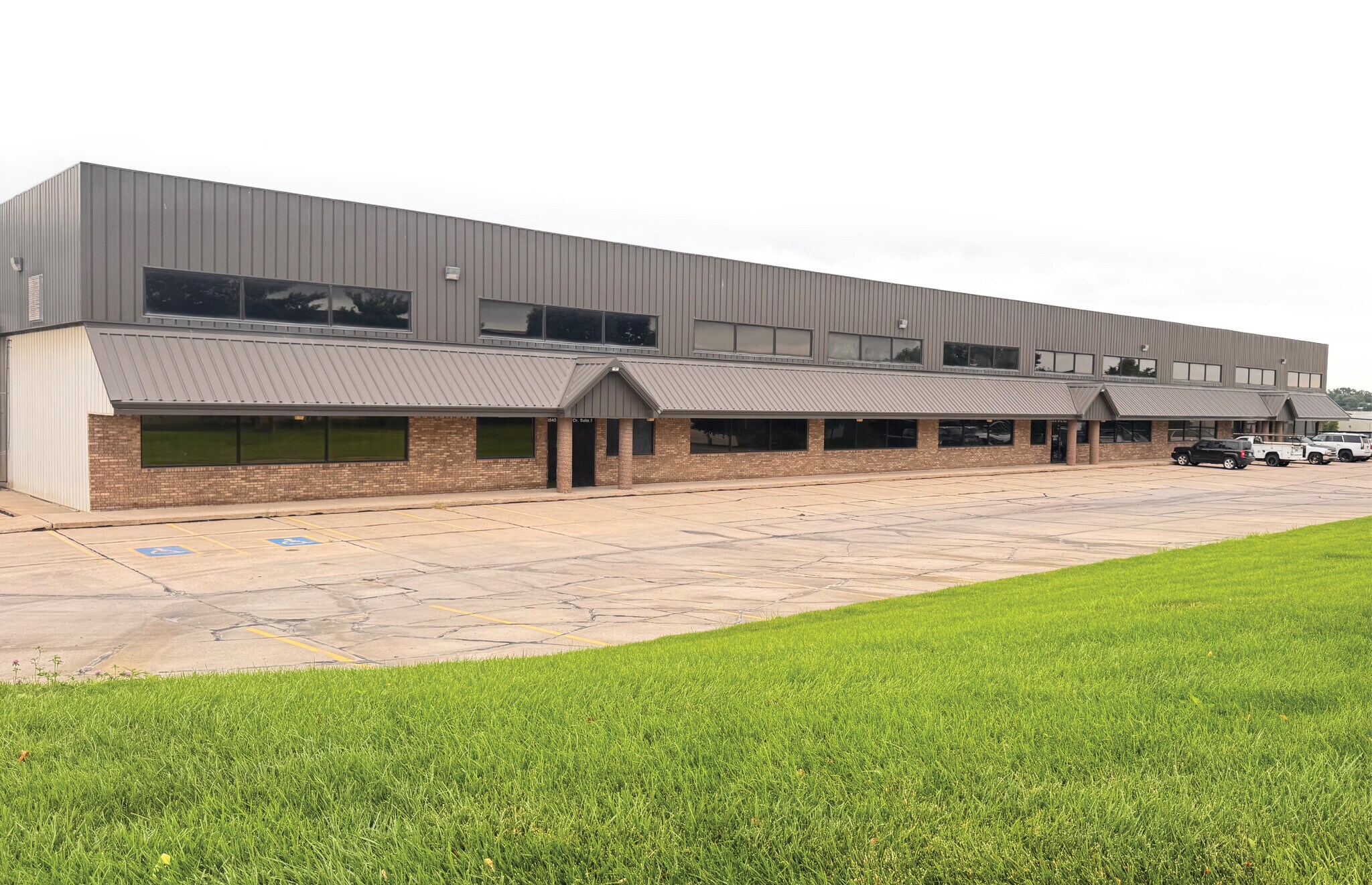 8840 S 137th Cir, Omaha, NE for Rent