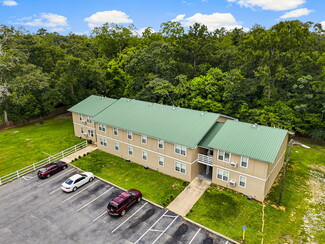 Chipley, FL Apartments - 872 Deer Wood Ln