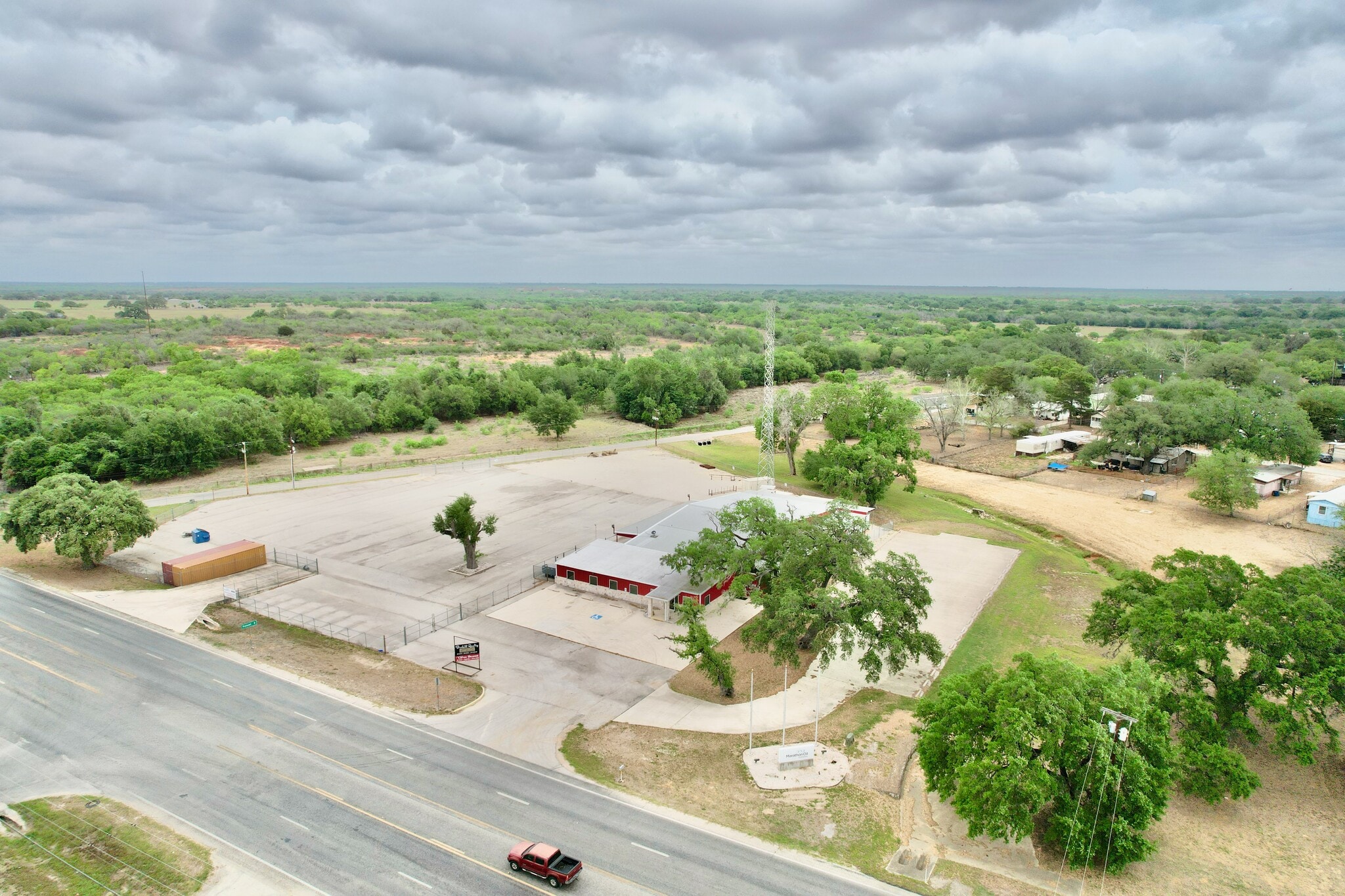 1200 Bensdale Rd, Pleasanton, TX for Rent