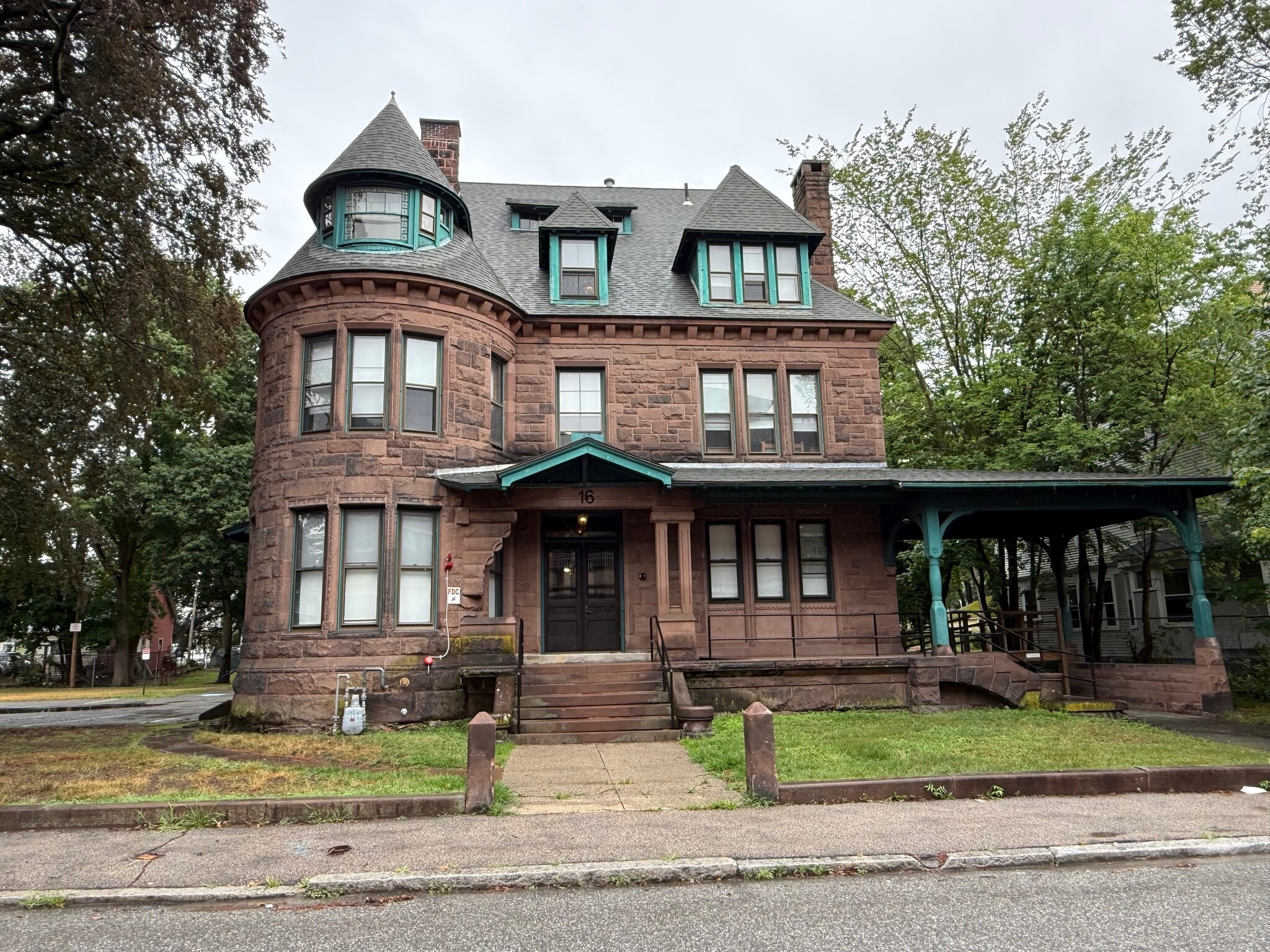 16 Claremont St, Worcester, MA for Sale