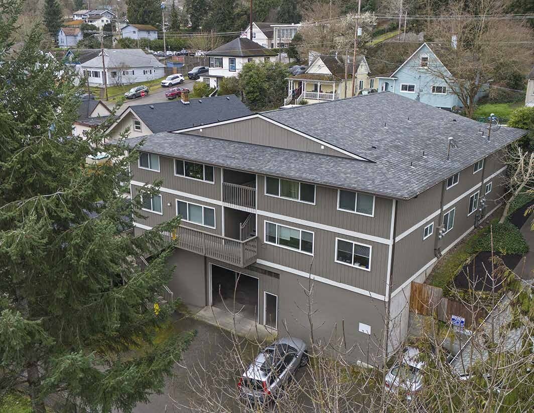 324 S Lafayette Ave, Bremerton, WA for Sale