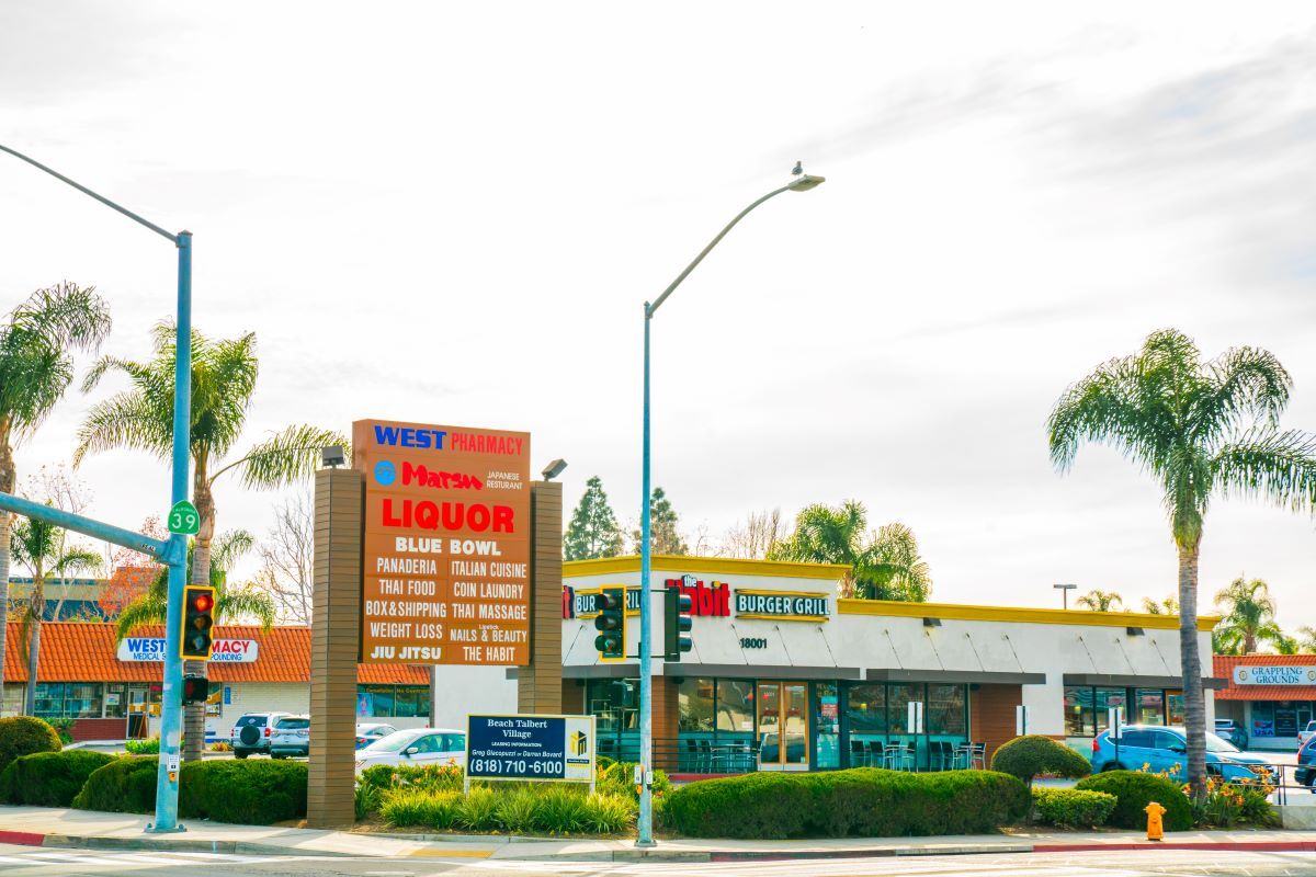 18001-18055 Beach Blvd, Huntington Beach, CA for Rent