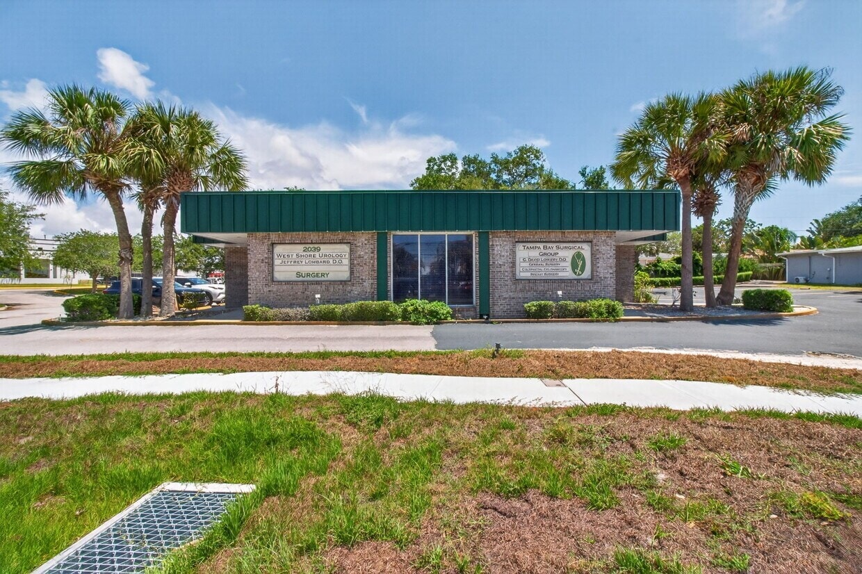 2039 Indian Rocks Rd, Largo, FL for Sale